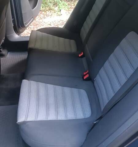 Синий Фольксваген Пассат, объемом двигателя 1.6 л и пробегом 233 тыс. км за 9500 $, фото 20 на Automoto.ua