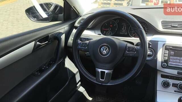 Синий Фольксваген Пассат, объемом двигателя 1.6 л и пробегом 279 тыс. км за 8700 $, фото 12 на Automoto.ua