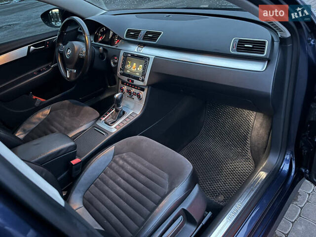 Синій Фольксваген Пассат, об'ємом двигуна 1.6 л та пробігом 274 тис. км за 12500 $, фото 63 на Automoto.ua