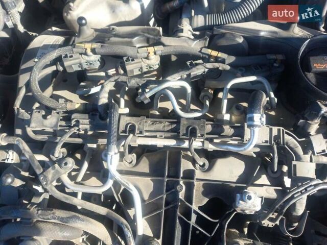 Синий Фольксваген Пассат, объемом двигателя 1.97 л и пробегом 302 тыс. км за 12200 $, фото 23 на Automoto.ua