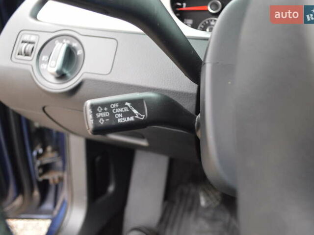 Синий Фольксваген Пассат, объемом двигателя 1.6 л и пробегом 248 тыс. км за 7800 $, фото 31 на Automoto.ua