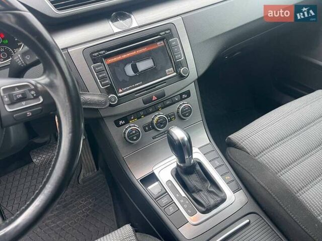 Синий Фольксваген Пассат, объемом двигателя 1.6 л и пробегом 235 тыс. км за 9390 $, фото 15 на Automoto.ua