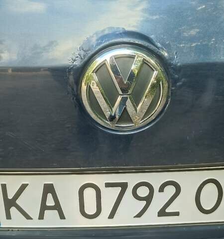 Синий Фольксваген Пассат, объемом двигателя 1.6 л и пробегом 233 тыс. км за 9500 $, фото 25 на Automoto.ua