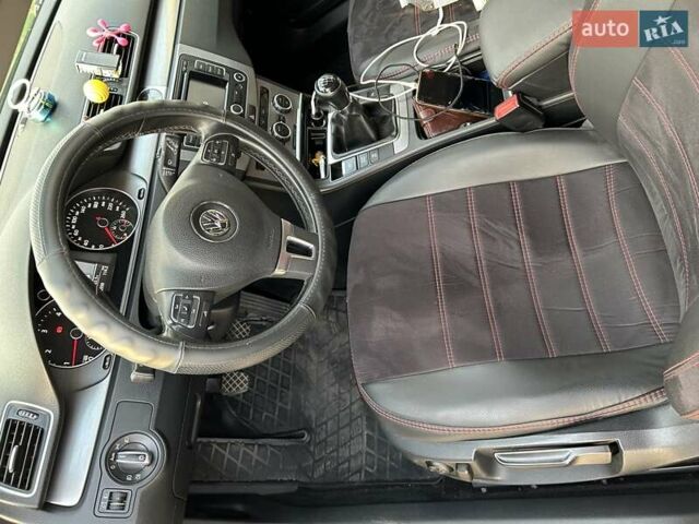 Синий Фольксваген Пассат, объемом двигателя 1.6 л и пробегом 277 тыс. км за 9950 $, фото 9 на Automoto.ua