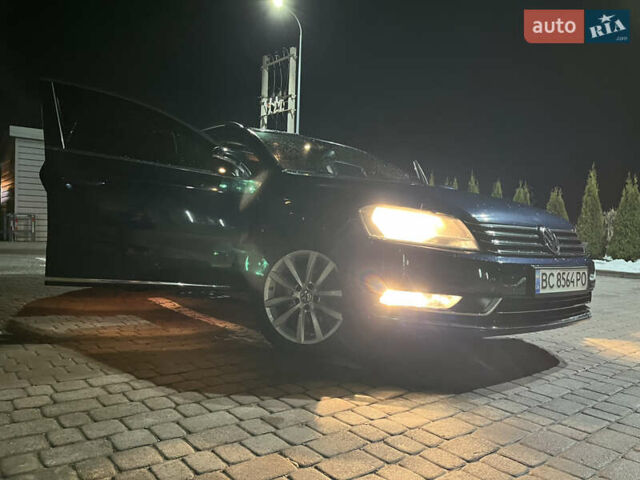 Синій Фольксваген Пассат, об'ємом двигуна 1.6 л та пробігом 274 тис. км за 12500 $, фото 81 на Automoto.ua