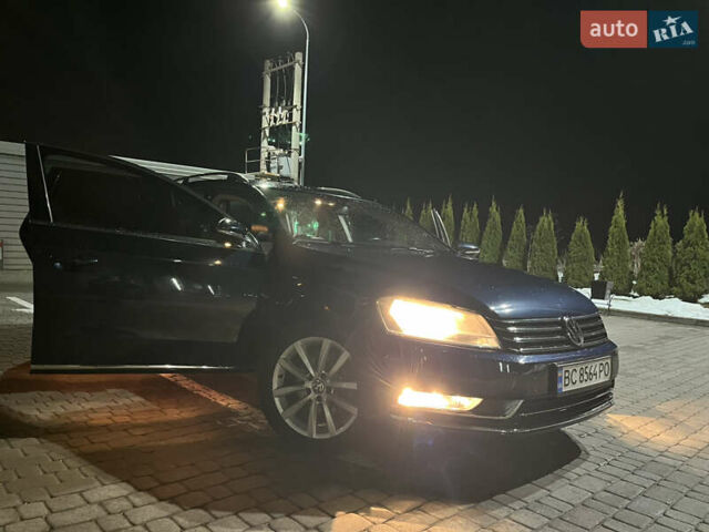 Синій Фольксваген Пассат, об'ємом двигуна 1.6 л та пробігом 274 тис. км за 12500 $, фото 82 на Automoto.ua
