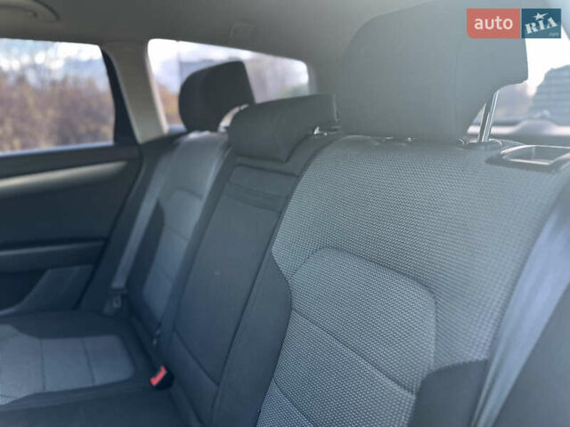 Синий Фольксваген Пассат, объемом двигателя 2 л и пробегом 272 тыс. км за 10350 $, фото 59 на Automoto.ua