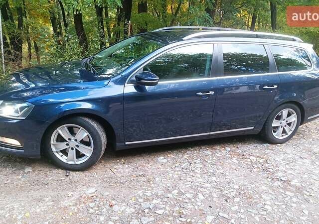 Синий Фольксваген Пассат, объемом двигателя 1.6 л и пробегом 233 тыс. км за 9500 $, фото 5 на Automoto.ua