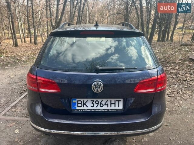 Синий Фольксваген Пассат, объемом двигателя 1.6 л и пробегом 243 тыс. км за 9600 $, фото 38 на Automoto.ua