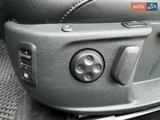 Синий Фольксваген Пассат, объемом двигателя 2 л и пробегом 330 тыс. км за 12300 $, фото 32 на Automoto.ua