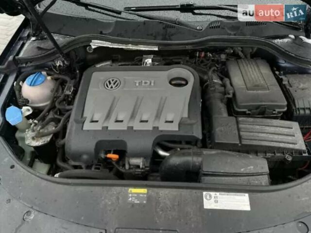 Синий Фольксваген Пассат, объемом двигателя 1.97 л и пробегом 325 тыс. км за 9650 $, фото 3 на Automoto.ua