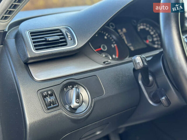 Синий Фольксваген Пассат, объемом двигателя 2 л и пробегом 272 тыс. км за 10350 $, фото 32 на Automoto.ua