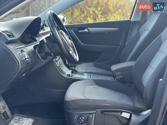 Синий Фольксваген Пассат, объемом двигателя 2 л и пробегом 272 тыс. км за 10350 $, фото 34 на Automoto.ua