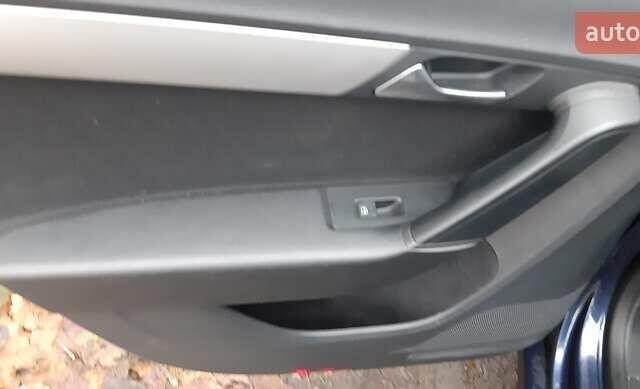 Синий Фольксваген Пассат, объемом двигателя 1.39 л и пробегом 208 тыс. км за 10700 $, фото 10 на Automoto.ua