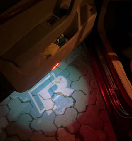 Синий Фольксваген Пассат, объемом двигателя 1.97 л и пробегом 288 тыс. км за 12300 $, фото 11 на Automoto.ua