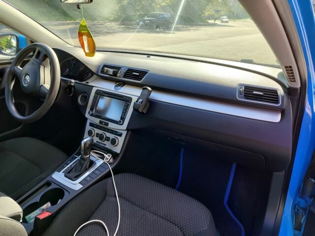 Фольксваген Пассат 2014 в Борисполе на Automoto.ua Синий Фольксваген Пассат, объемом двигателя 2 л и пробегом 217 тыс. км за 11299 $, фото 7 на Automoto.ua