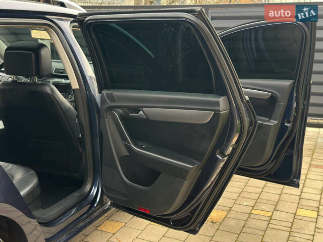 Синий Фольксваген Пассат, объемом двигателя 1.6 л и пробегом 227 тыс. км за 9500 $, фото 44 на Automoto.ua