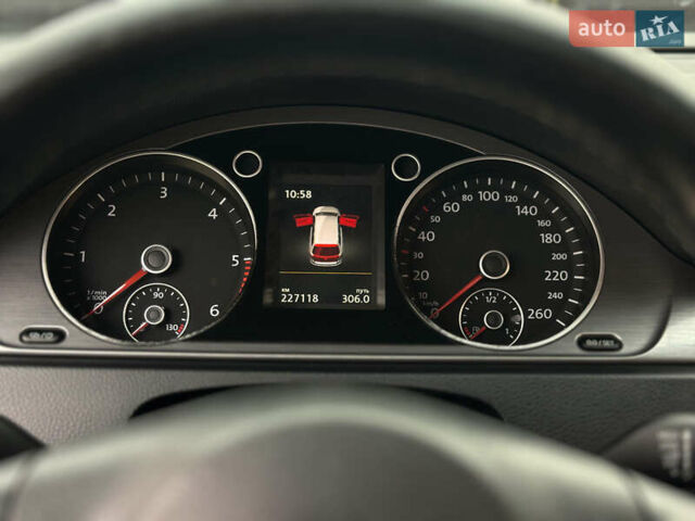 Синий Фольксваген Пассат, объемом двигателя 1.6 л и пробегом 227 тыс. км за 9500 $, фото 48 на Automoto.ua