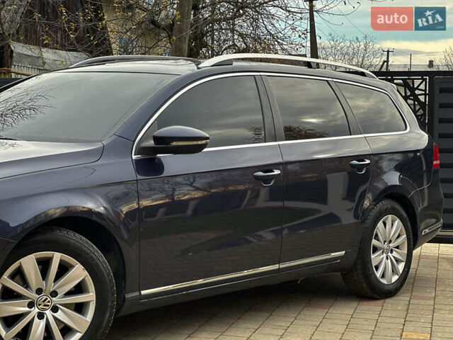 Синий Фольксваген Пассат, объемом двигателя 1.6 л и пробегом 227 тыс. км за 9500 $, фото 5 на Automoto.ua