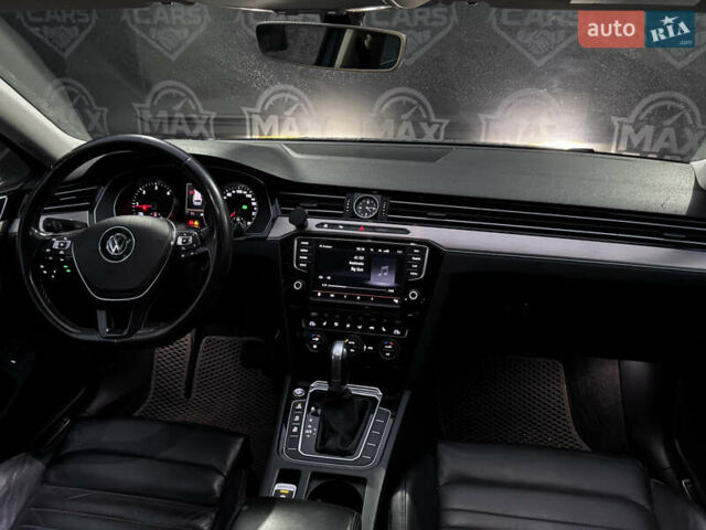 Синий Фольксваген Пассат, объемом двигателя 2 л и пробегом 230 тыс. км за 17900 $, фото 14 на Automoto.ua