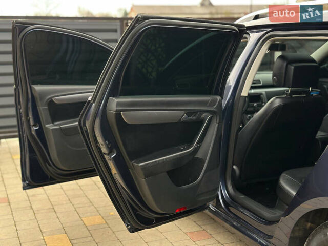 Синий Фольксваген Пассат, объемом двигателя 1.6 л и пробегом 227 тыс. км за 9500 $, фото 43 на Automoto.ua