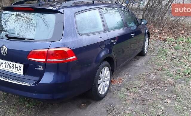 Синий Фольксваген Пассат, объемом двигателя 1.39 л и пробегом 208 тыс. км за 10700 $, фото 6 на Automoto.ua
