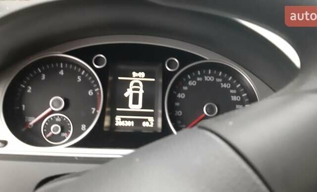 Синий Фольксваген Пассат, объемом двигателя 1.39 л и пробегом 208 тыс. км за 10700 $, фото 7 на Automoto.ua