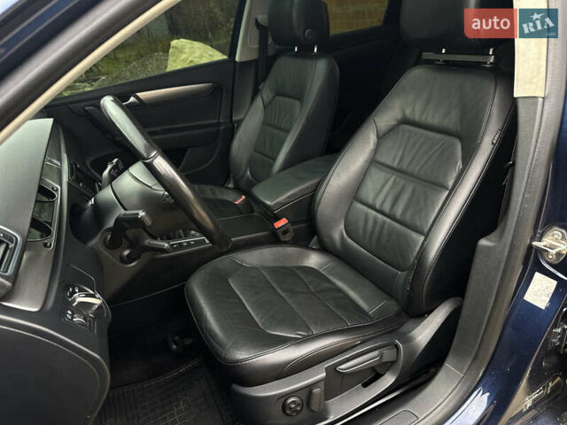 Синий Фольксваген Пассат, объемом двигателя 1.6 л и пробегом 227 тыс. км за 9500 $, фото 30 на Automoto.ua