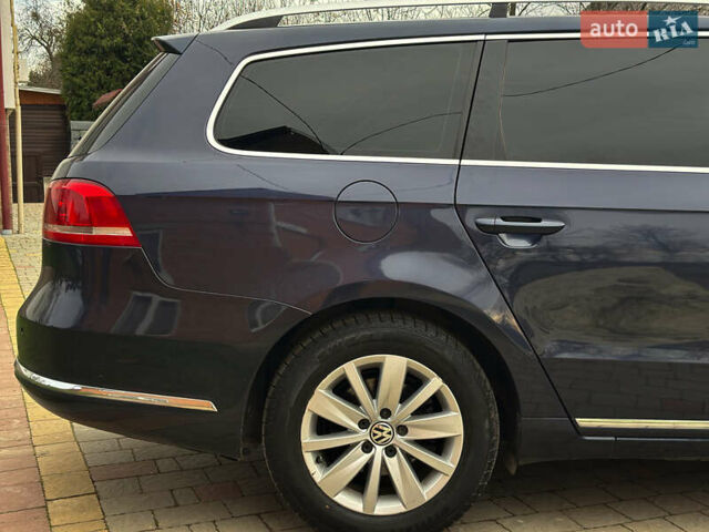 Синий Фольксваген Пассат, объемом двигателя 1.6 л и пробегом 227 тыс. км за 9500 $, фото 18 на Automoto.ua