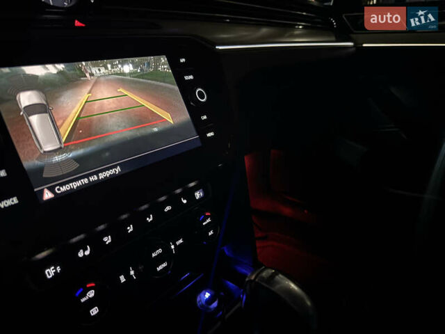 Синий Фольксваген Пассат, объемом двигателя 1.97 л и пробегом 348 тыс. км за 12499 $, фото 29 на Automoto.ua