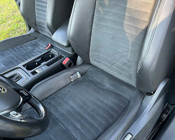 Синий Фольксваген Пассат, объемом двигателя 1.97 л и пробегом 230 тыс. км за 19809 $, фото 12 на Automoto.ua