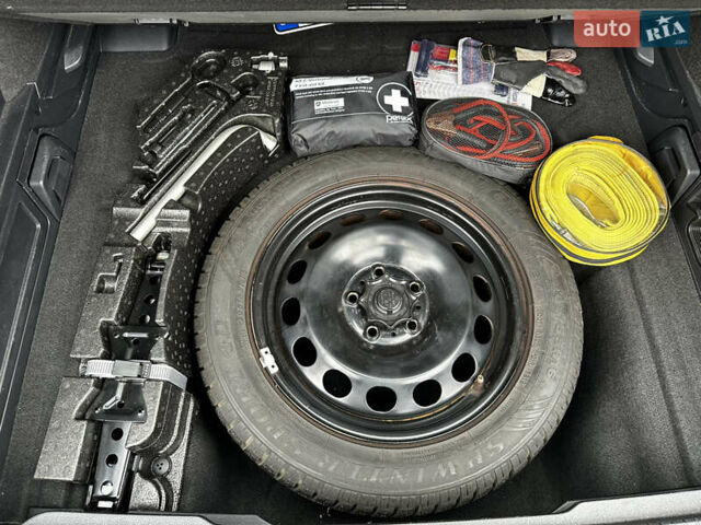 Синій Фольксваген Пассат, об'ємом двигуна 1.97 л та пробігом 169 тис. км за 17200 $, фото 33 на Automoto.ua