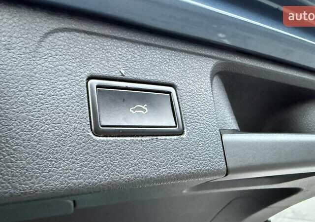 Синий Фольксваген Пассат, объемом двигателя 1.97 л и пробегом 227 тыс. км за 15900 $, фото 30 на Automoto.ua