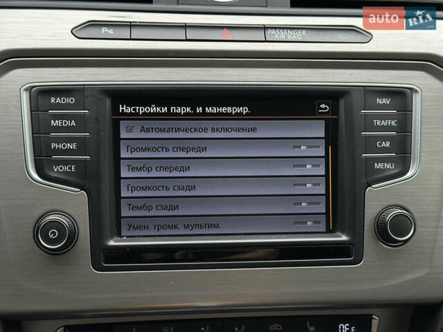 Синій Фольксваген Пассат, об'ємом двигуна 2 л та пробігом 287 тис. км за 15900 $, фото 105 на Automoto.ua