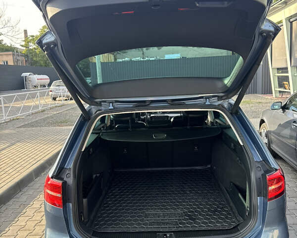 Синий Фольксваген Пассат, объемом двигателя 1.97 л и пробегом 348 тыс. км за 12499 $, фото 12 на Automoto.ua