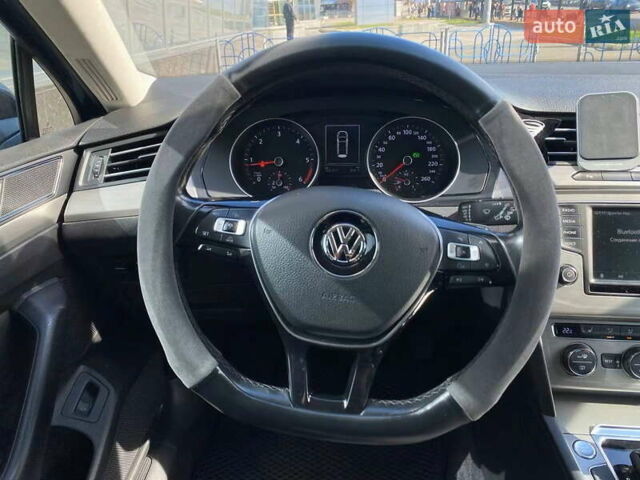 Синій Фольксваген Пассат, об'ємом двигуна 2 л та пробігом 356 тис. км за 13500 $, фото 24 на Automoto.ua