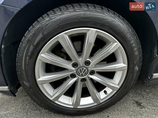 Синій Фольксваген Пассат, об'ємом двигуна 1.97 л та пробігом 169 тис. км за 17200 $, фото 12 на Automoto.ua