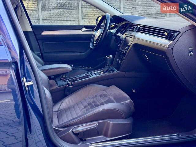 Синий Фольксваген Пассат, объемом двигателя 1.97 л и пробегом 377 тыс. км за 15000 $, фото 20 на Automoto.ua