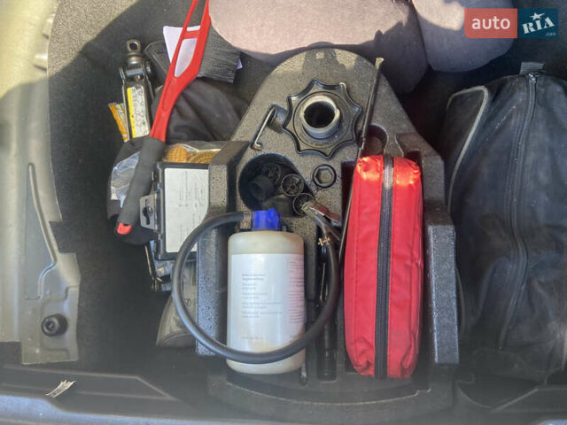 Синий Фольксваген Пассат, объемом двигателя 1.97 л и пробегом 380 тыс. км за 14999 $, фото 6 на Automoto.ua