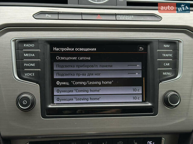 Синій Фольксваген Пассат, об'ємом двигуна 2 л та пробігом 287 тис. км за 15900 $, фото 103 на Automoto.ua