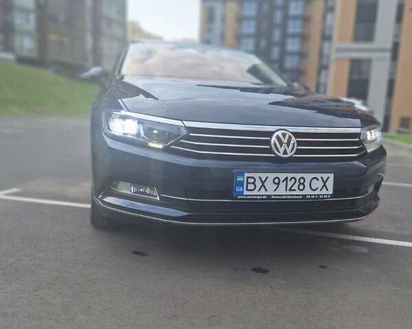 Синий Фольксваген Пассат, объемом двигателя 1.97 л и пробегом 285 тыс. км за 15000 $, фото 1 на Automoto.ua