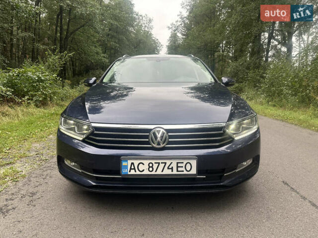 Синий Фольксваген Пассат, объемом двигателя 1.6 л и пробегом 286 тыс. км за 12800 $, фото 1 на Automoto.ua