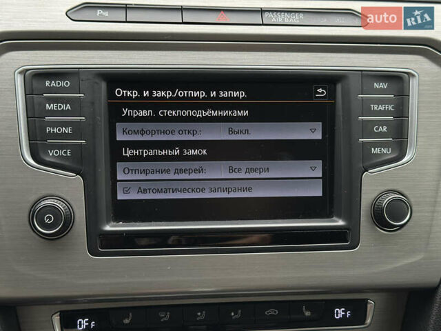 Синій Фольксваген Пассат, об'ємом двигуна 2 л та пробігом 287 тис. км за 15900 $, фото 99 на Automoto.ua