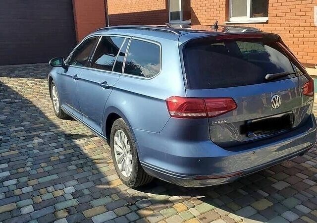Синий Фольксваген Пассат, объемом двигателя 1.97 л и пробегом 290 тыс. км за 15500 $, фото 1 на Automoto.ua