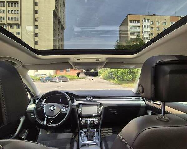 Синий Фольксваген Пассат, объемом двигателя 1.97 л и пробегом 209 тыс. км за 16500 $, фото 18 на Automoto.ua