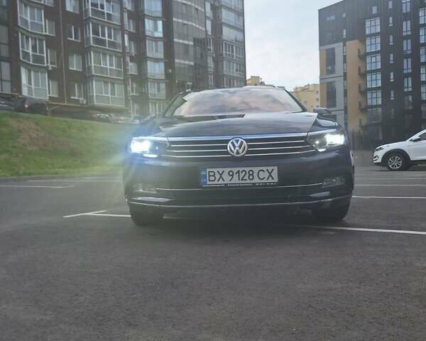 Синий Фольксваген Пассат, объемом двигателя 1.97 л и пробегом 285 тыс. км за 15000 $, фото 7 на Automoto.ua