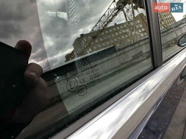 Синій Фольксваген Пассат, об'ємом двигуна 1.97 л та пробігом 169 тис. км за 17200 $, фото 19 на Automoto.ua