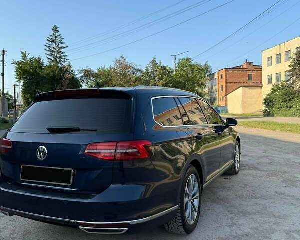 Синій Фольксваген Пассат, об'ємом двигуна 2 л та пробігом 233 тис. км за 13500 $, фото 2 на Automoto.ua
