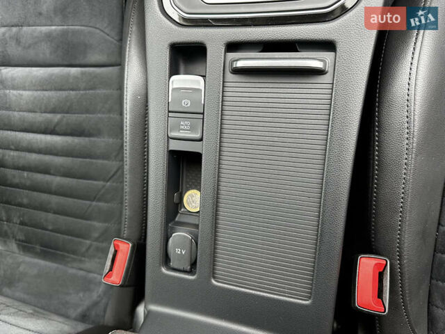 Синій Фольксваген Пассат, об'ємом двигуна 1.97 л та пробігом 169 тис. км за 17200 $, фото 51 на Automoto.ua