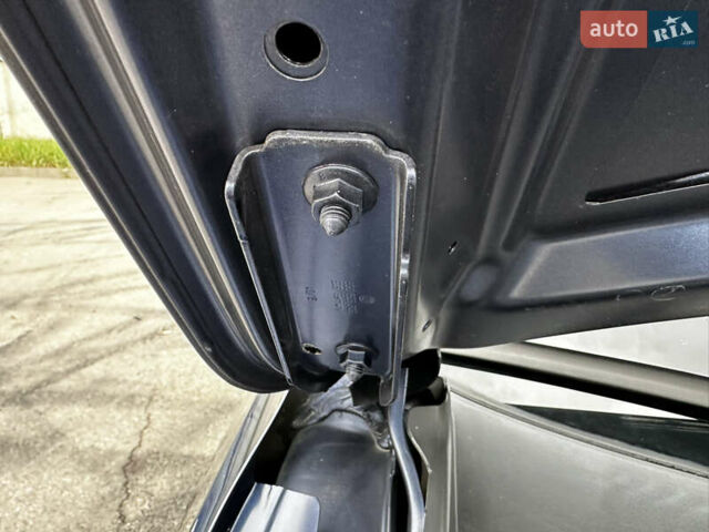 Синій Фольксваген Пассат, об'ємом двигуна 1.97 л та пробігом 169 тис. км за 17200 $, фото 27 на Automoto.ua